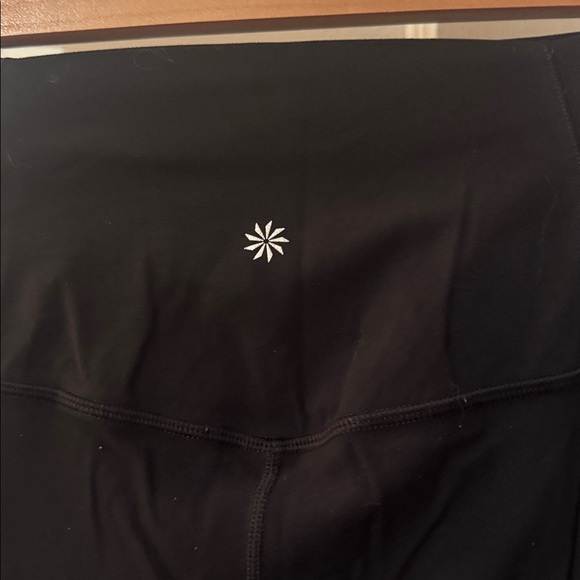 Athleta Salutation Stash High Rise 7/8 Legging Size Medium - Picture 5 of 9